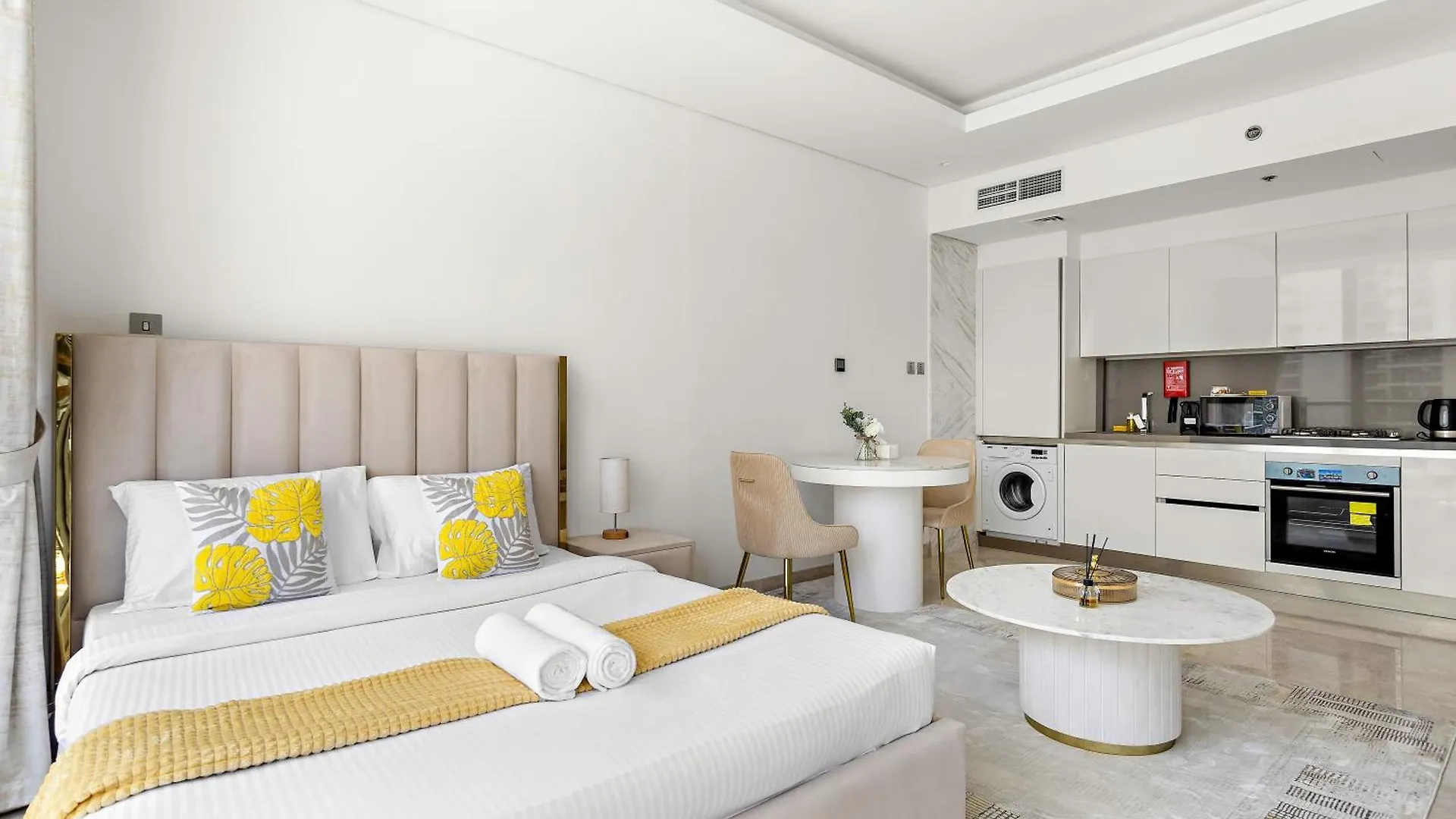 Modern Studio In Sterling East Дубай