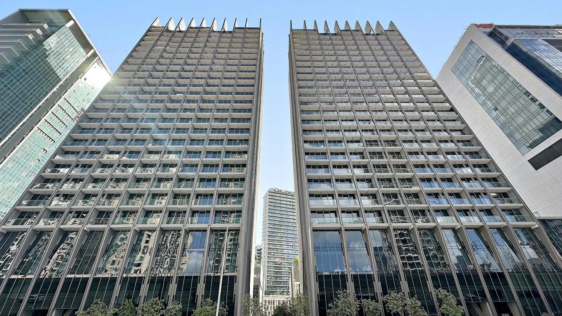 Modern Studio In Sterling East Dubai United Arab Emirates